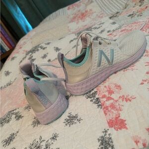New balance shoes